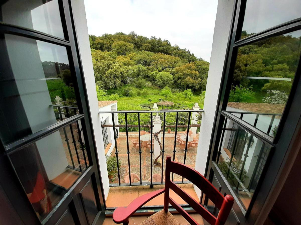 Finca Valbono Apartamentos Rurales Y Hotel Aracena Extérieur photo