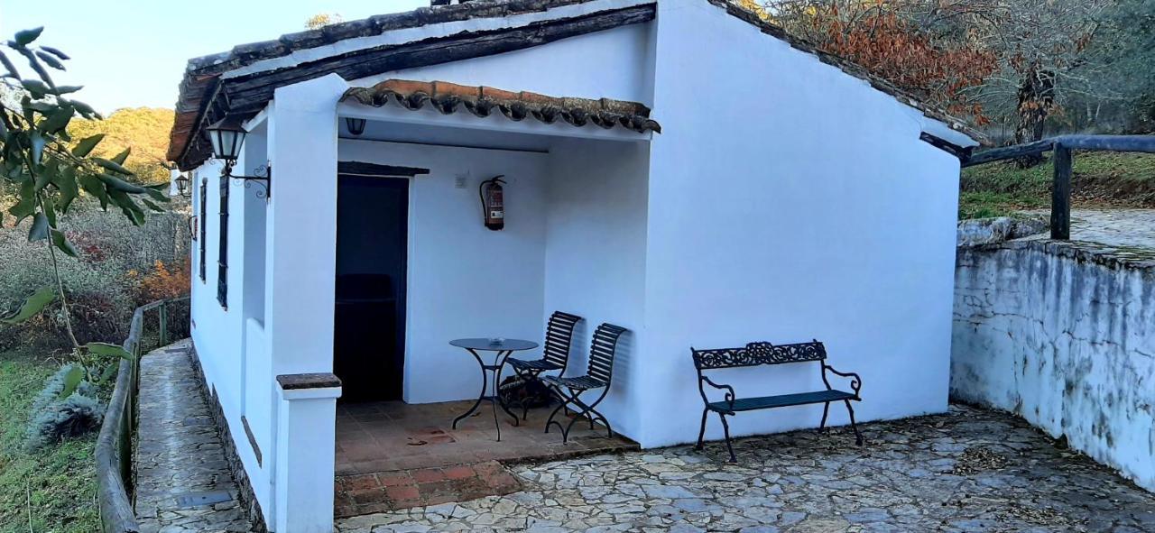 Finca Valbono Apartamentos Rurales Y Hotel Aracena Extérieur photo
