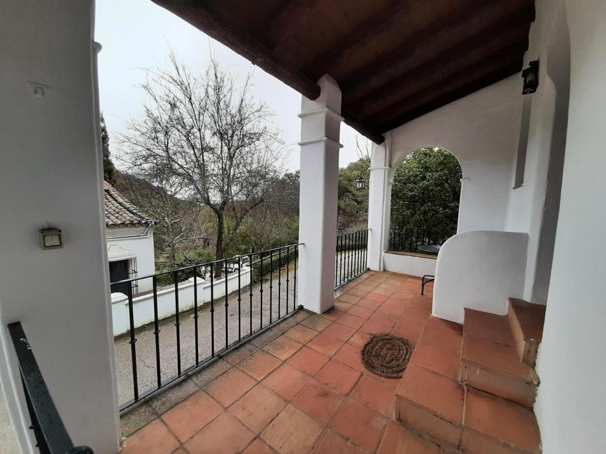 Finca Valbono Apartamentos Rurales Y Hotel Aracena Extérieur photo