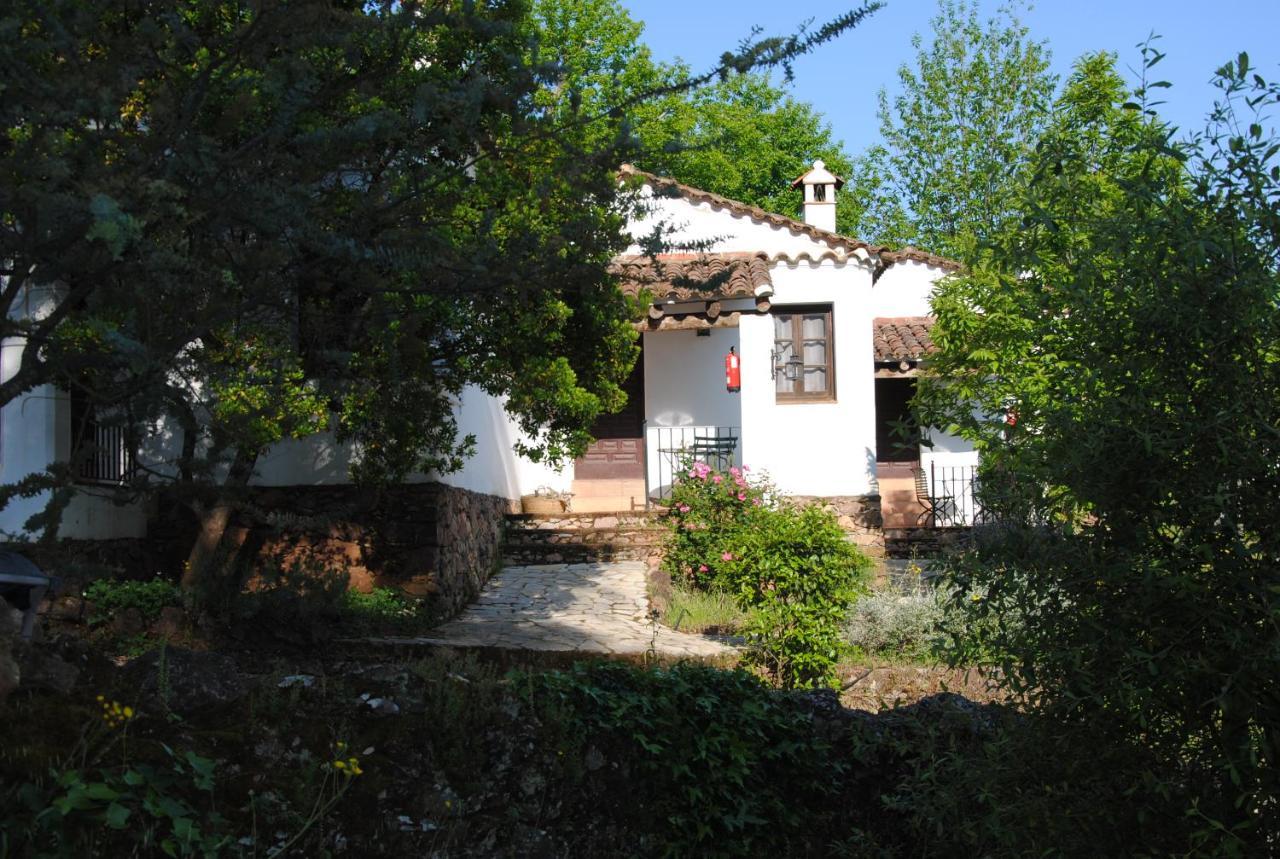 Finca Valbono Apartamentos Rurales Y Hotel Aracena Extérieur photo