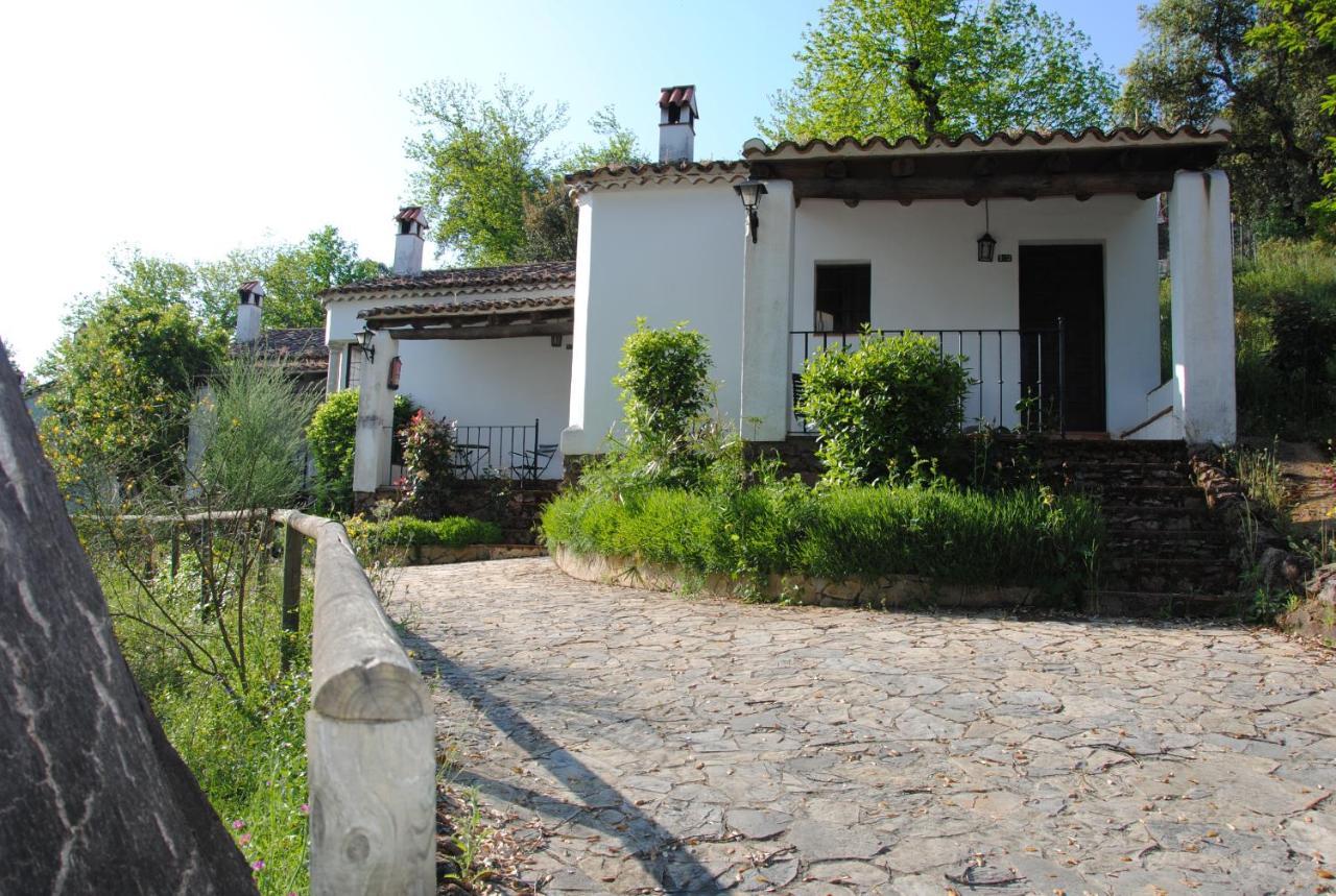 Finca Valbono Apartamentos Rurales Y Hotel Aracena Extérieur photo