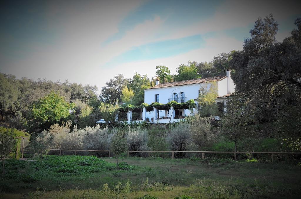 Finca Valbono Apartamentos Rurales Y Hotel Aracena Extérieur photo